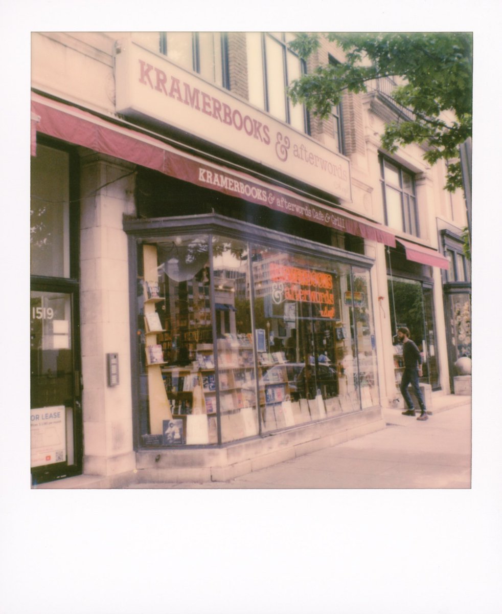 StephaneChongCH's tweet image. Kramerbooks 
#polaroid #mintcamera #instantfilm