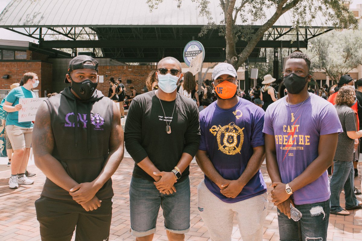 WiseClairvoyant's tweet photo. #BlackLivesMatter protest in Gainesville @breezy_f_babiee @Isaacxricks @UF_Ques https://t.co/a0tr46q2yW