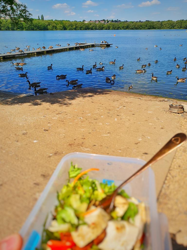Jack_Lockley_'s tweet photo. Back in one of my favourite lunch spots today whilst out supporting @EMASNHSTrust for @stjohnambulance. It's definitely the weather for it today! #volunteer #IceCreamIsEssential https://t.co/BolyGZQJpU