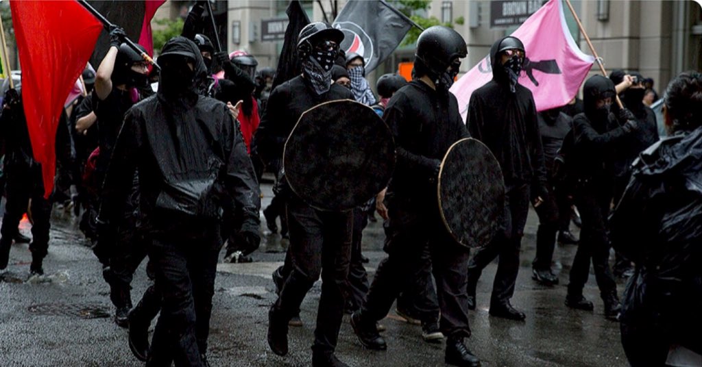dmills3710's tweet photo. #Antifa ◼️🟥⚫️◼️🔴◼️🟥⚫️◼️ “To kill, steal & destroy”
This is what evil looks like covering itself with masks & disguises https://t.co/Br3VMWejzw
