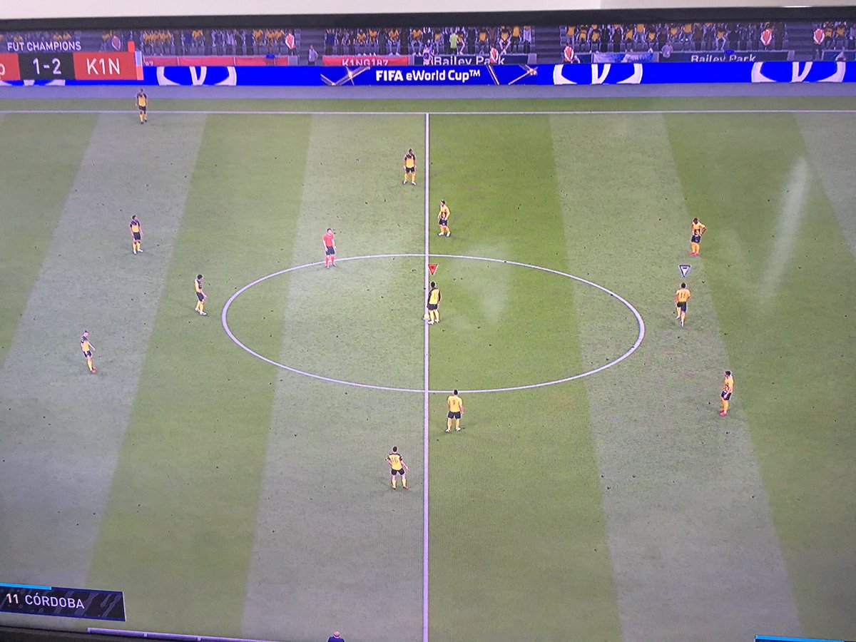 GeoBailey2898's tweet photo. @EASPORTSFIFA First loss this weekend and it’s because the kits are the same colour ffs https://t.co/Hhlkcp3eYl