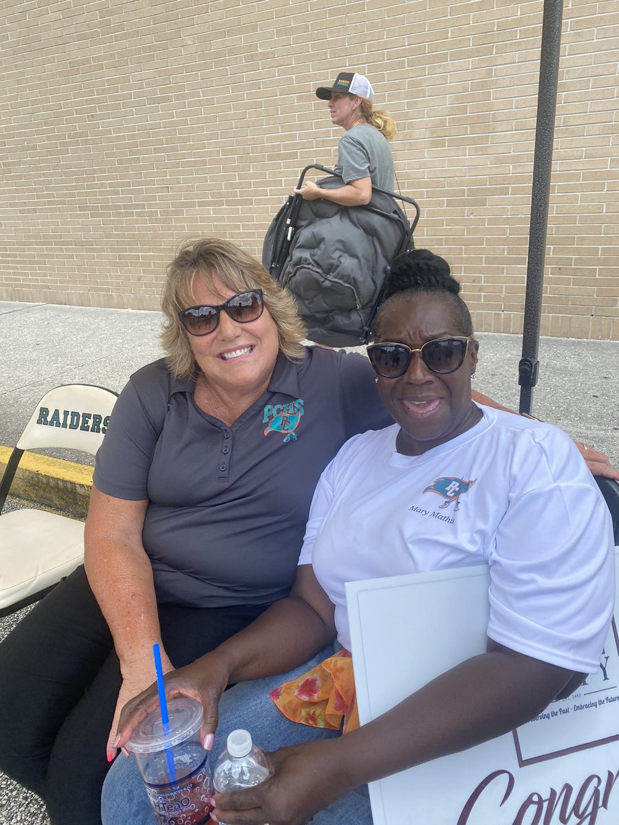 Turkey Creek MS (@turkeycreekms) on Twitter photo Thank you to the entire Plant City community for making this Senior Class of 2020 parade possible. Special shout out to Principal Susan Sullivan for getting the ball rolling. Thank you to <a href="/HCPSBoard/">HCPS Board Members</a> and @PlantCityHS for your continued support of our students! Thank you to the entire Plant City community for making this Senior Class of 2020 parade possible. Special shout out to Principal Susan Sullivan for getting the ball rolling. Thank you to <a href="/HCPSBoard/">HCPS Board Members</a> and @PlantCityHS for your continued support of our students!