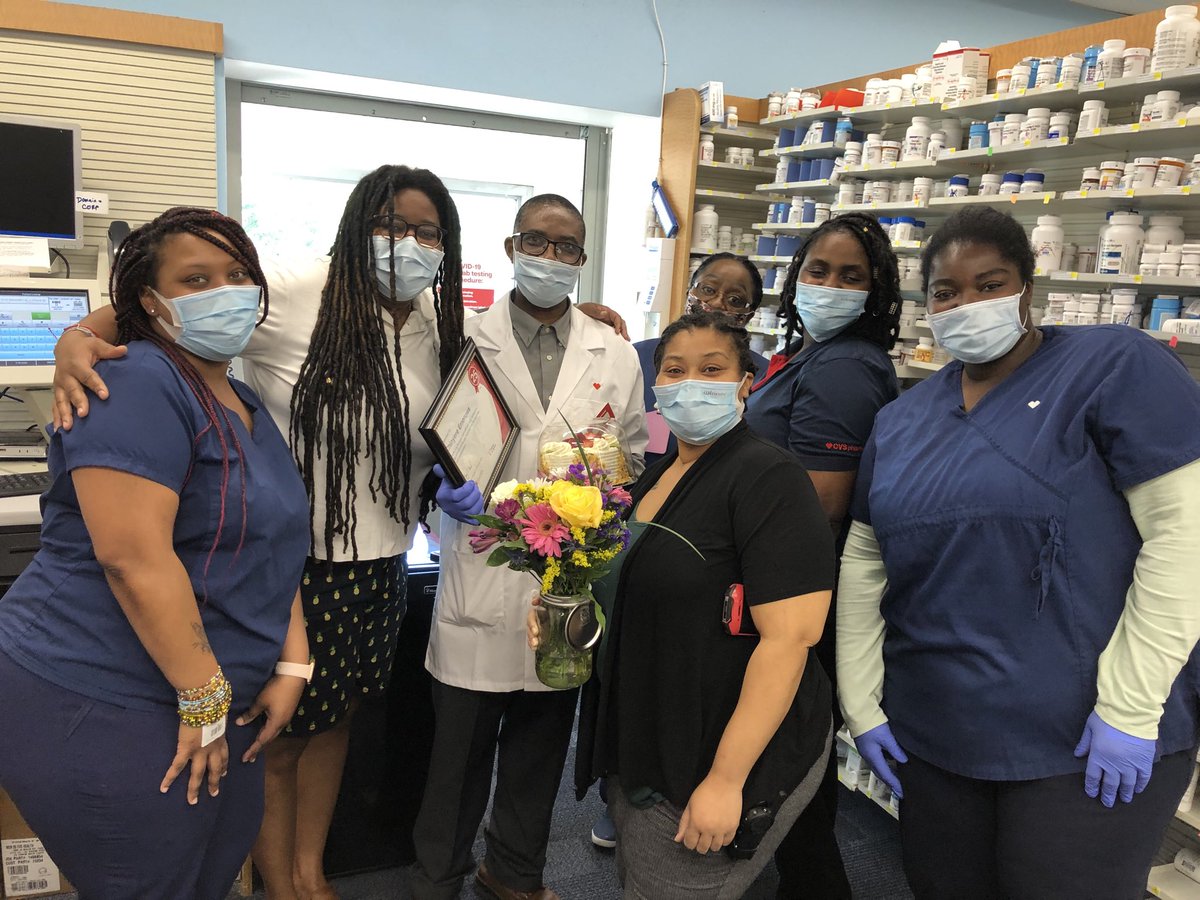 Today our PM, Chi, at our Coral Hills location celebrates 25 years with ⁦<a href="/CVSHealth/">CVS Health</a>⁩! I am so happy to have you on my team and a part of this company! Here’s to many more! Thank you for everything you do and have done! ⁦<a href="/TerrellPharmD/">Terrell Jefferson</a>⁩