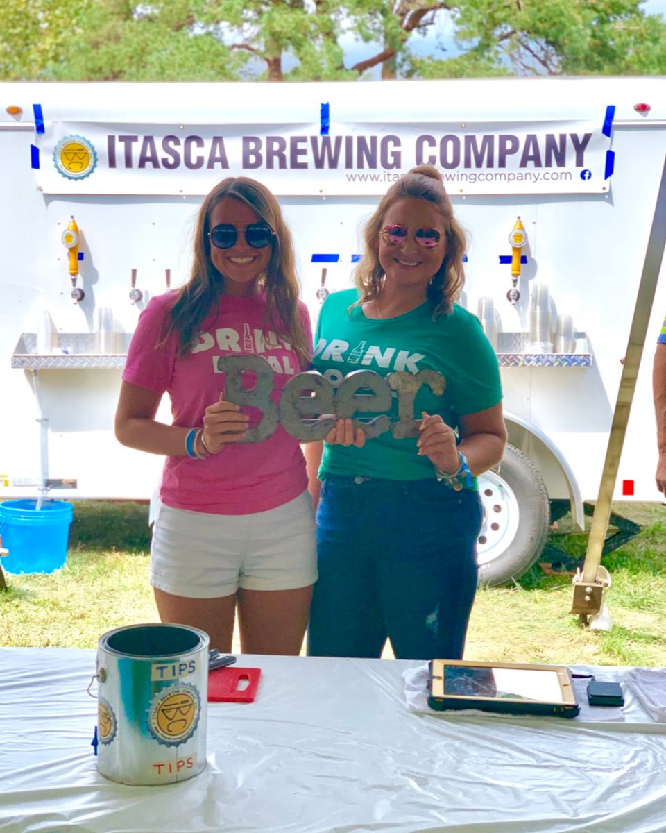 ItascaBrewing's tweet photo. Cheesin' because it's the weekend! Throwin' it back to a Saturday last summer when we were serving beer at Schaumburg's Septemberfest. 🍻 Have a great weekend!
.
.
.
#IBC #itascabrewingcompany #craftbeer https://t.co/NWrpPAFpRF