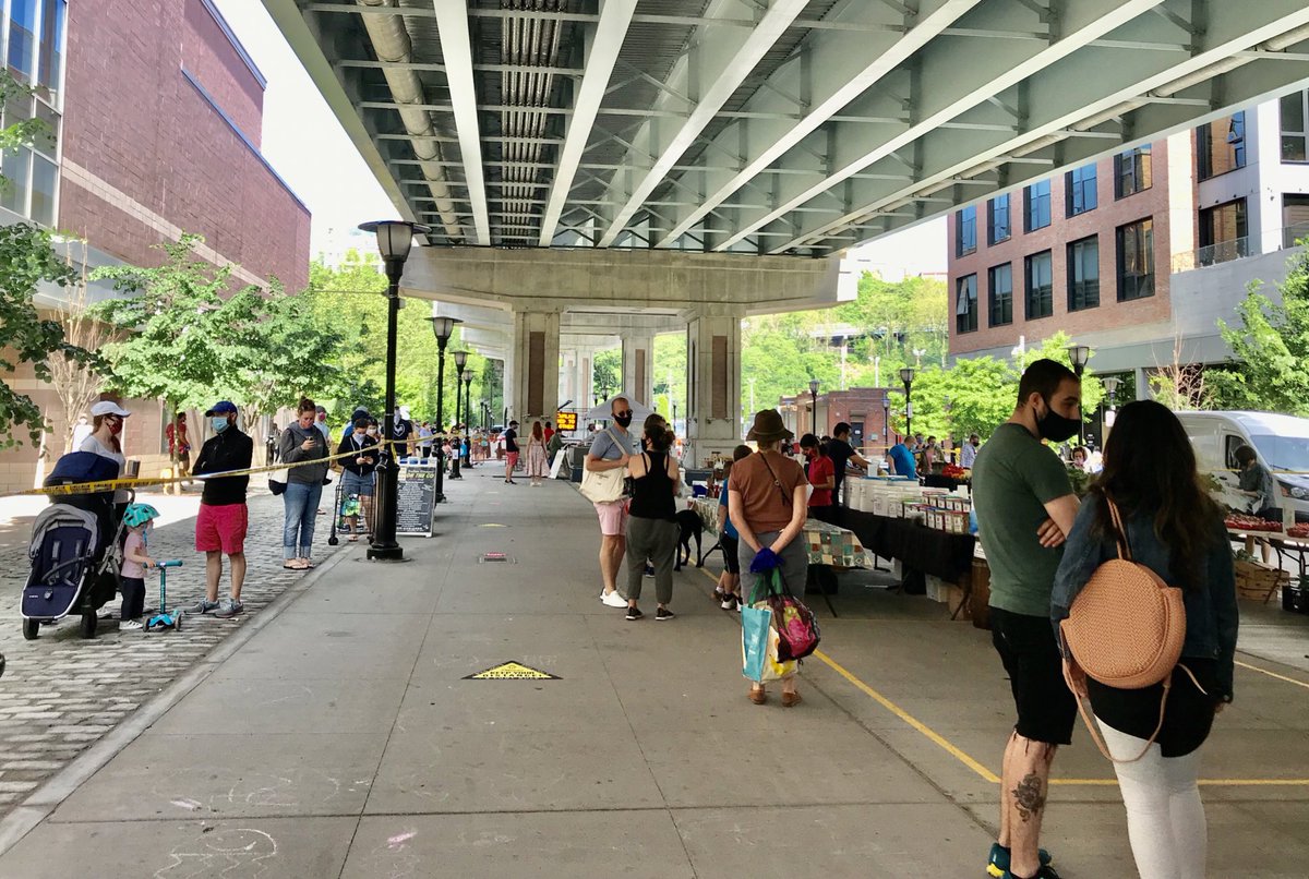 RaviBhalla's tweet photo. Great to see everyone responsibly enjoying the first day of the uptown farmers market with social distancing at the new Viaduct location. Thanks to our vendors, @Bijouproperties and Director Jen Gonzalez for ensuring our residents have continued access to fresh 🍎🍌 and 🌶🥬 https://t.co/YObHEbmhgm