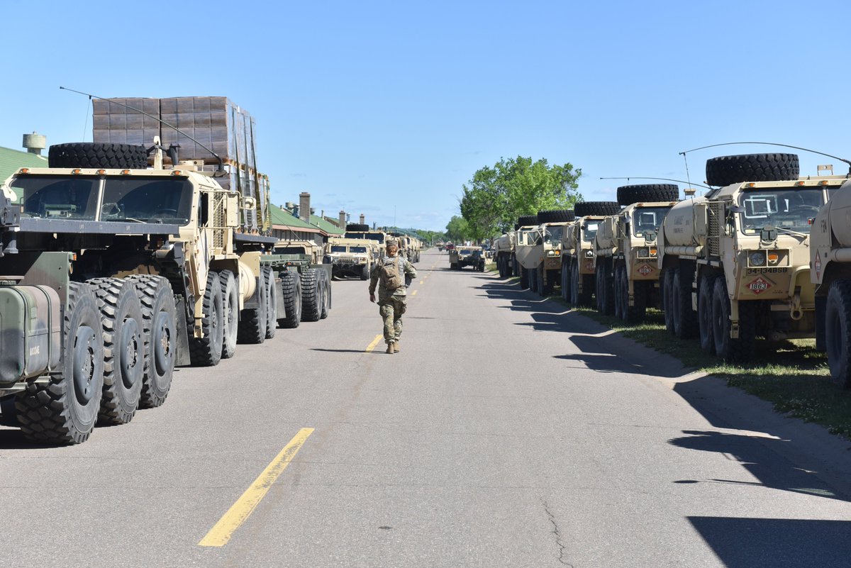 MNNationalGuard's tweet image. Minnesota Guardsmen are reporting for duty from across the state to be ready to assist local authorities in restoring order and maintaining peace.