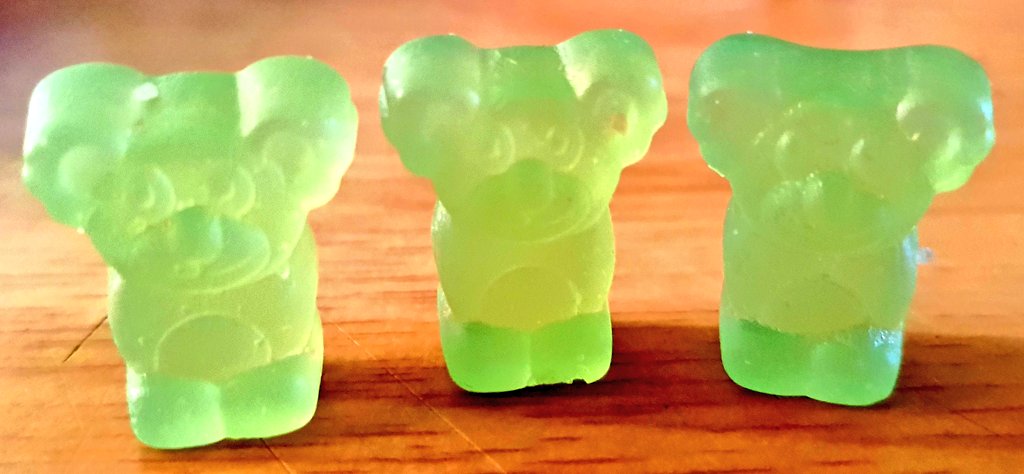 Val_BB's tweet photo. Discovering the joy of #Fruittella gelatine free koalas 😝
https://t.co/9wIDVy60d6 https://t.co/VeKZ5wxik7