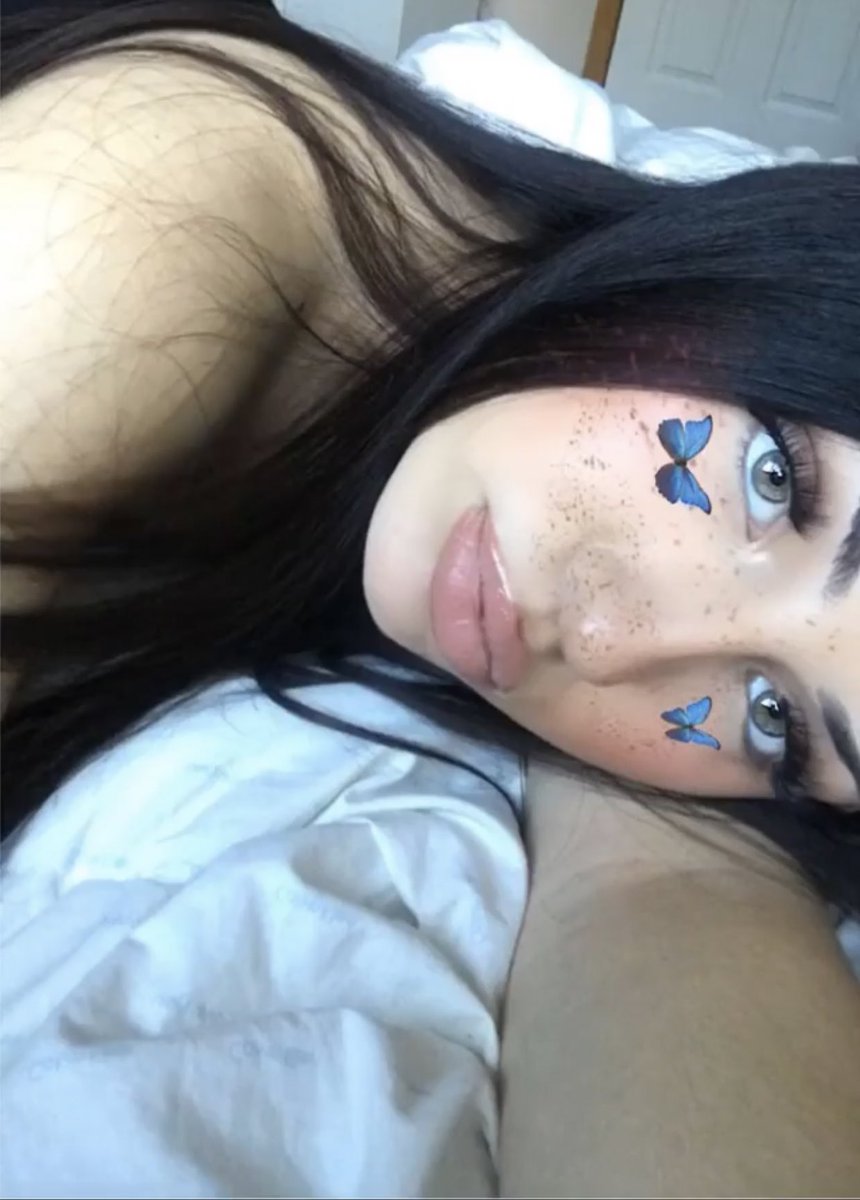 findomchloee's tweet photo. You think a woman would ever look twice at you? Think again loser.

You’re only around for one thing, and that’s to pay me. So do exactly that. It’s all you’re good for.  😜

#finD paypig footfetish findom https://t.co/fZ0GRH5ivY