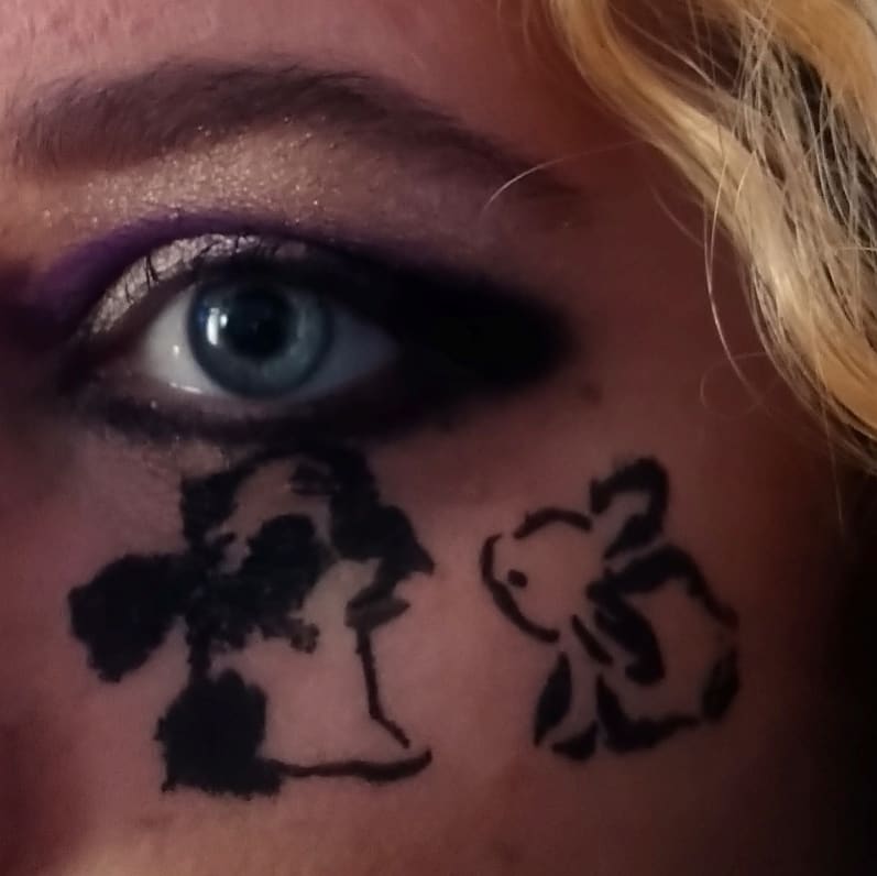 makeupbytessa's tweet photo. Bunny art check out my Instagram account for more makeup looks #bunny  #mua #art #Makeup #artist https://t.co/aLfiRjB9zM