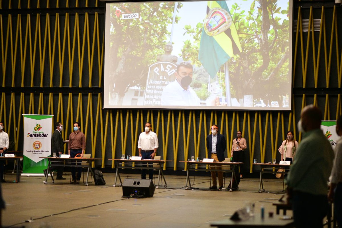 #EnEsteMomento <a href="/RectorUIS/">Hernán Porras Díaz</a> Hernán Porras Díaz asiste a la instalación de la Mesa de Reactivación Gradual y Segura de la Economía en Santander, presidida por el <a href="/GobdeSantander/">Gobernación de Santander</a> <a href="/MAguilarHurtado/">MAURICIO AGUILAR HURTADO</a> y en la que participan delegados del Gobierno Nacional.