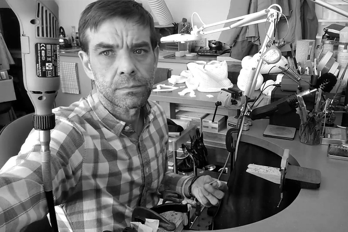 Our very own Mark Bloomfield chats with <a href="/ThePeepLetter/">The Peep</a> about all things <a href="/electrobloom/">Mark Bloomfield</a> - his design and manufacturing studio here at Oxo! 

Well worth a read! 📜

bit.ly/Electrobloom