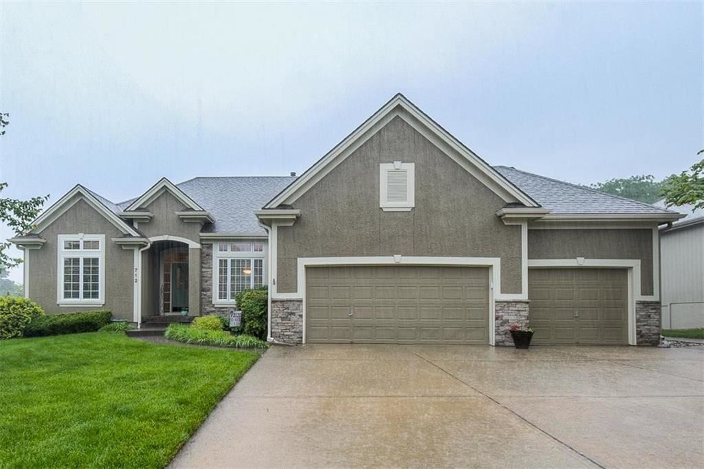 HomeKC's tweet image. Check out this property just listed in 64086

Equal House Opportunity homekcsearch.com/MO/Lee_s_Summi…