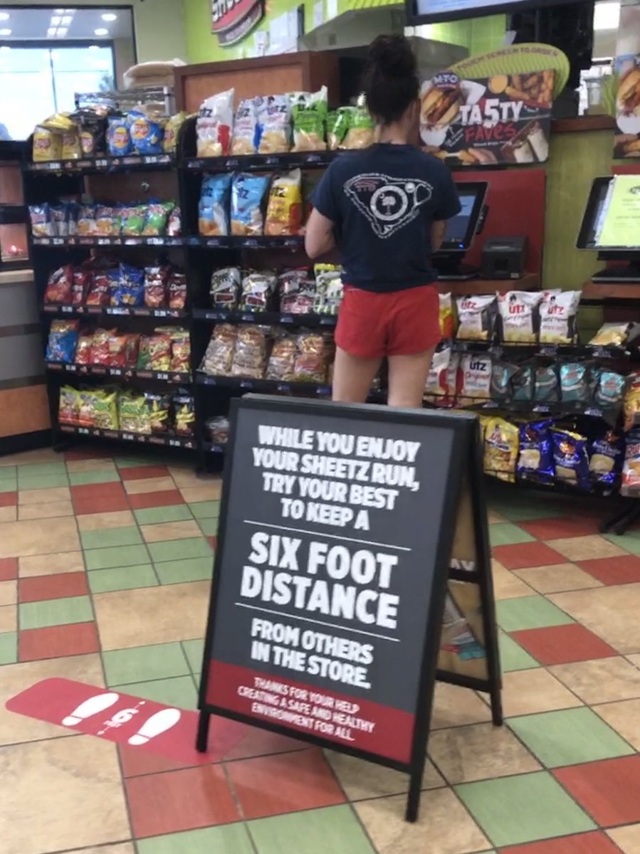 itmelslikeupdog's tweet photo. Just witnessed this girl, with no mask, flush and leave the stall without washing her hands then walk out to the @sheetz touch screens to order #SecondWaveCumming https://t.co/gMk5Eguvst