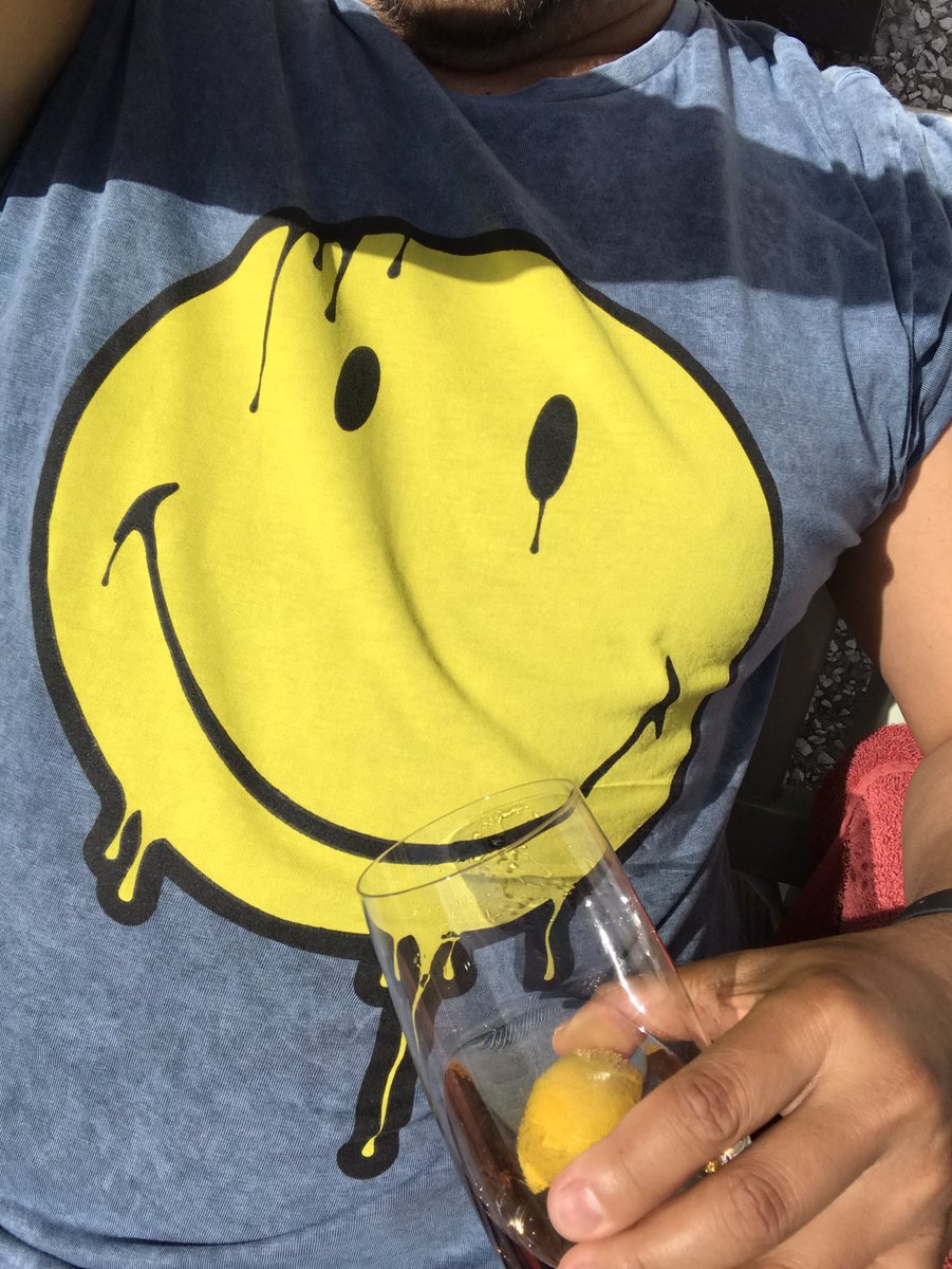 ngodod's tweet photo. Hello #summer 🍻 https://t.co/yuP88W1DWb