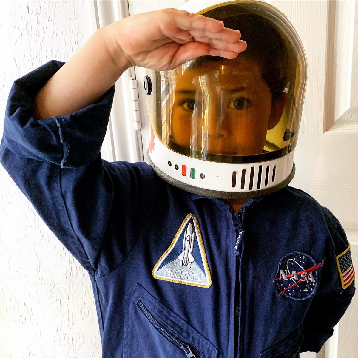 DocGRodriguez's tweet photo. Marlow is ready to launch. #LaunchAmerica #NASA #FutureExplorer #crewdragon #ElonMusk #spacexlaunch #SpaceXDragon https://t.co/UNrXqgOLQm