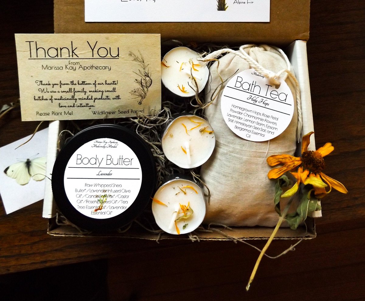 PerfumeWild's tweet photo. Look at what this gorgeous shop offers. 
https://t.co/64EygmtUvH https://t.co/kYgsNHda1v