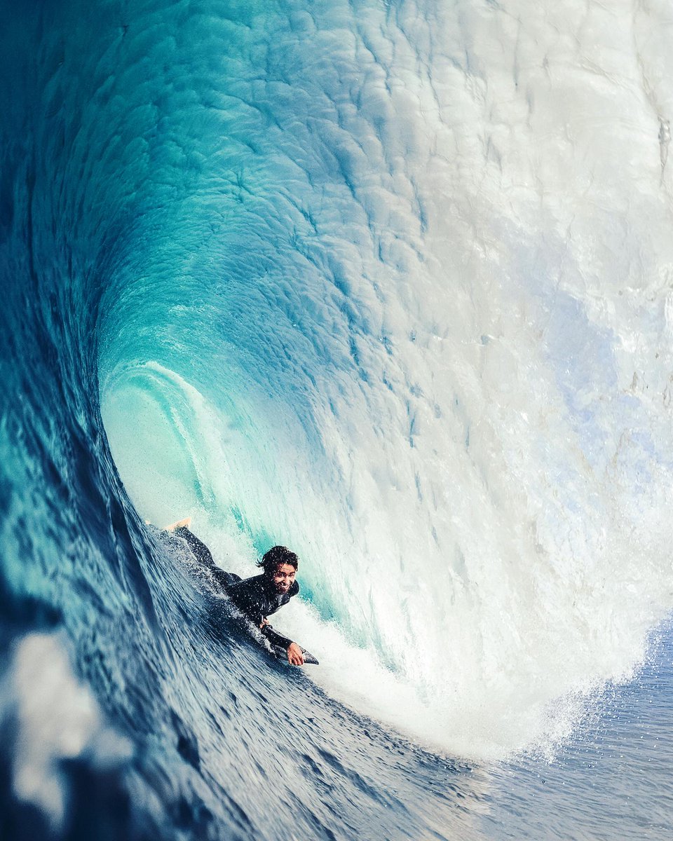 Sunny days and crystal water are back !
.
Photo Helio Antonio
#Wildsuits Rider <a href="/HugoMacatrao/">Hugo Macatrão</a>  
.
#bodybaord #bodyboarding #webodyboard #bodyboardlife #wetsuits #surfbrand #wetsuit #surfers #surfer #freesurfer #bodyboardtrip #supertubos