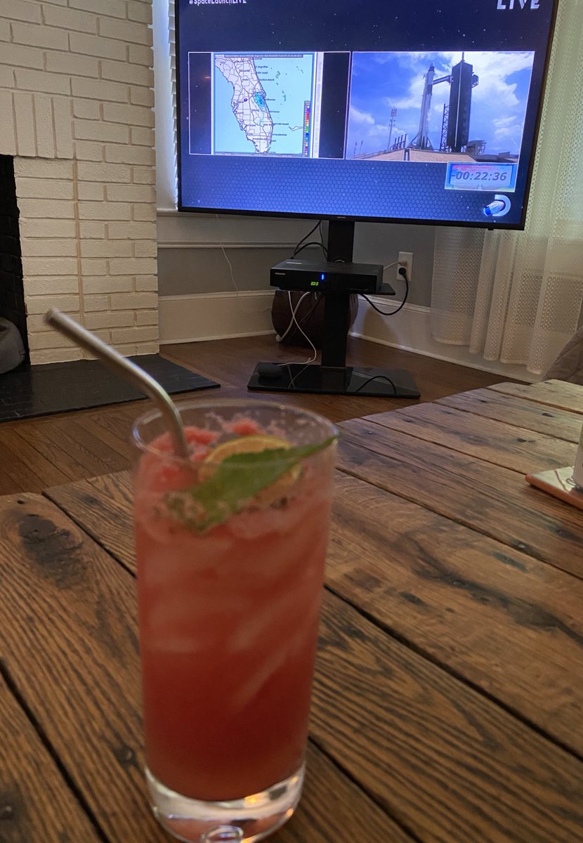 XO_BB_XO's tweet image. #SpaceLaunchLive  @NASA @SpaceX #FuckYeahScience 🚀