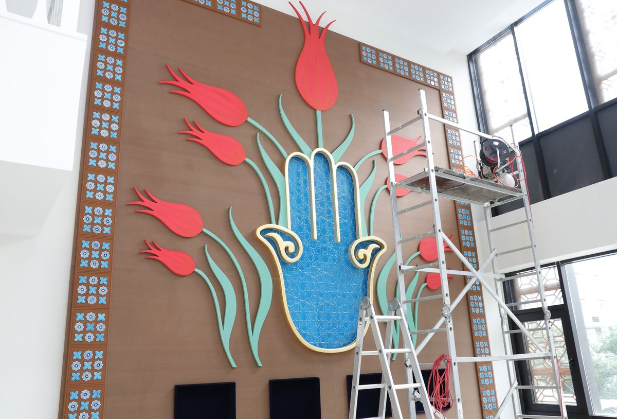 Kadın komşularımıza özel hizmet verecek olan SU-MEKAN;

📍Kadınlar Spor Merkezi 
📍Kütüphane
📍Cep Sineması
📍Aile Danışma Merkezi
📍El Emeği Ürünleri Satış Noktası
ve çok sayıda eğitim atölyesi ile salgın sonrası açılmaya hazır inşallah.

🔻Gazi Mahallesi
#SultangaziSultanŞehir