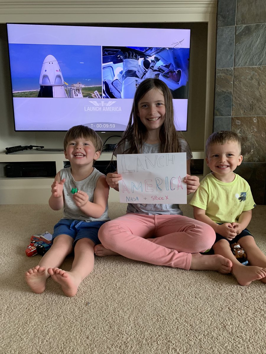 kshallow10's tweet image. Exciting day just under 5 minutes until launch now! #LauchAmerica #NASA #SpaceX