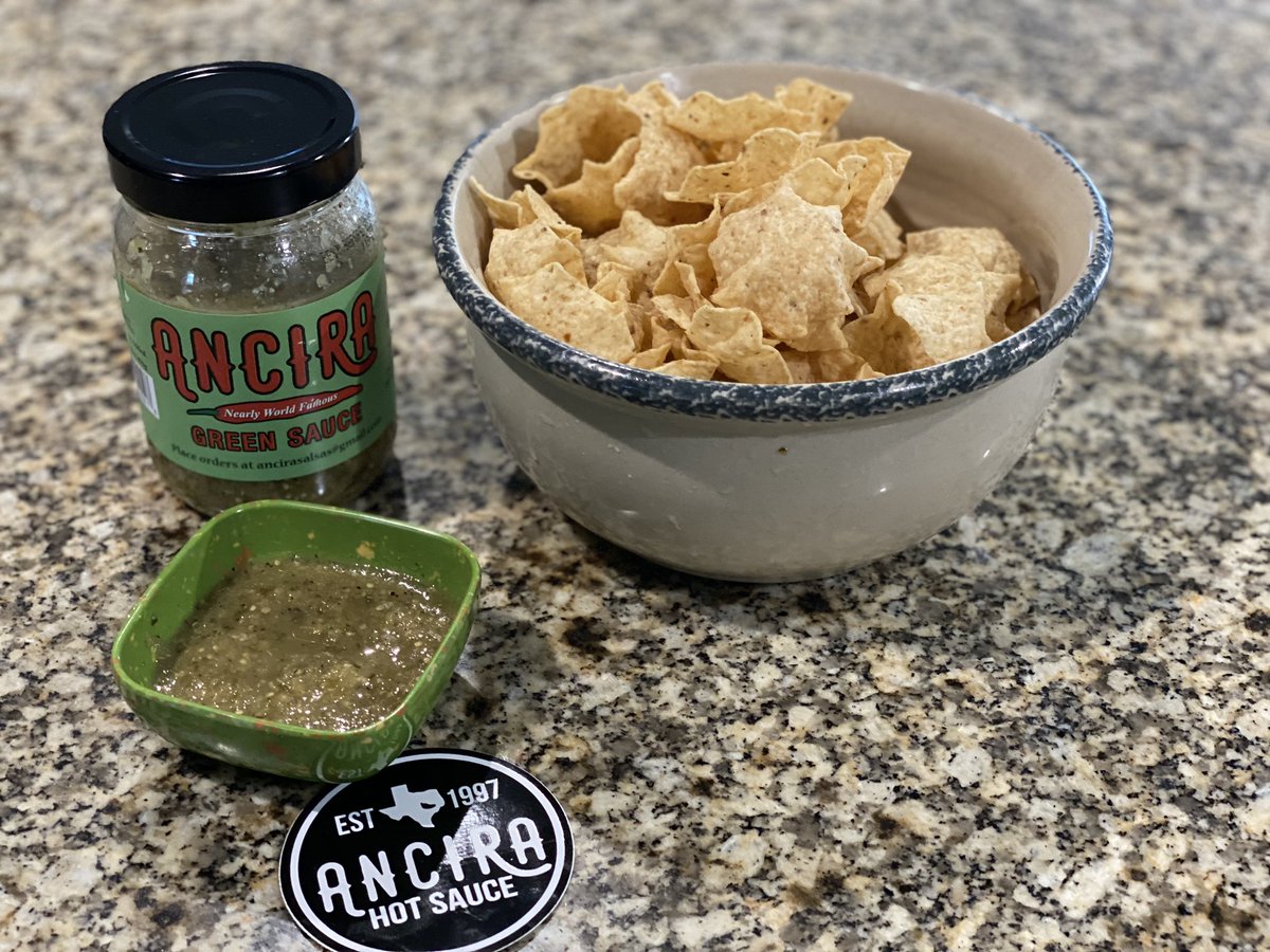 RyCotten's tweet image. Chips and salsa can be a meal. Don’t @ me. #AnciraSalsa