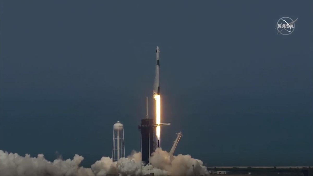 Toni_sweetheart's tweet photo. Brought a tear to my eye, God speed Doug Hurley and Bob Behnken. #SpaceX #SpaceLaunchLIVE 🚀 https://t.co/TVrZF4tSWc