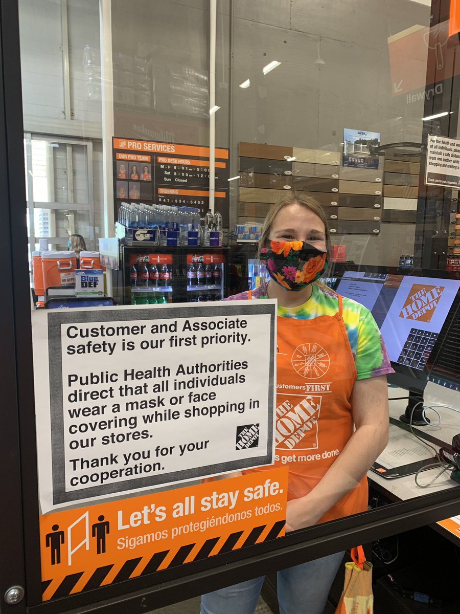 Laura_BMata's tweet image. “We are Elk Grove” Pt 1
Huge shout out to my front end for always kicking ass. Without them, we wouldn’t be able to run. #ProudASM #Thankaretailworker @Spirovillis_1 @aldakonda @LilyGSV @jgirv257 @LemmaTony