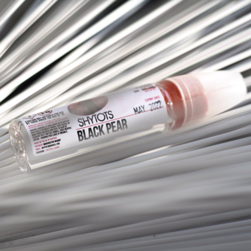 Sun ripened pears, lightly poached and drizzled with a sweet berry coulis.
.
.
#eliquidporn #vapejuice #ejuice #driplife #notblowingsmoke #alldayvape #vapefrance #vapeuk #vapefeed #cloudchaser