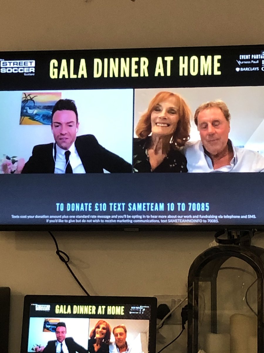 Sitting in the kitchen with Harry and Sandra Redknapp! What a night! 😂 #sameteam @streetsoccerSCO