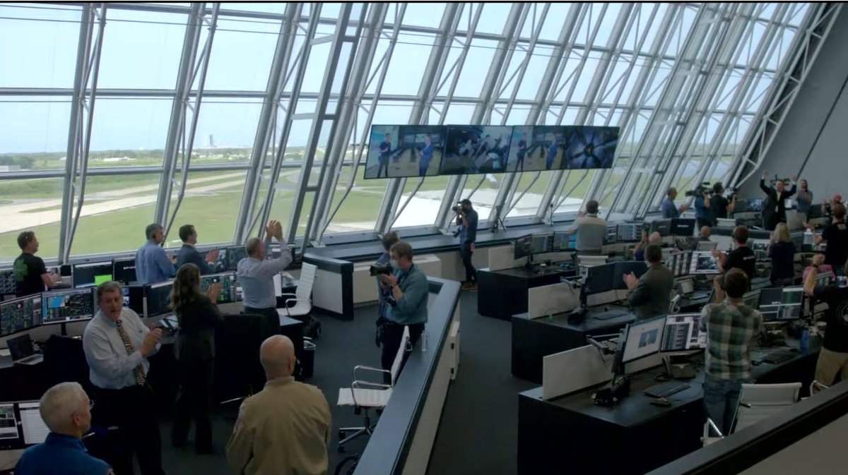 MichaelBaylor_'s tweet image. .@elonmusk celebrating with SpaceX and NASA teams in launch control at Kennedy Space Center after the successful launch of SpaceX's first crewed mission.

#SpaceX #Demo2 #LaunchAmerica