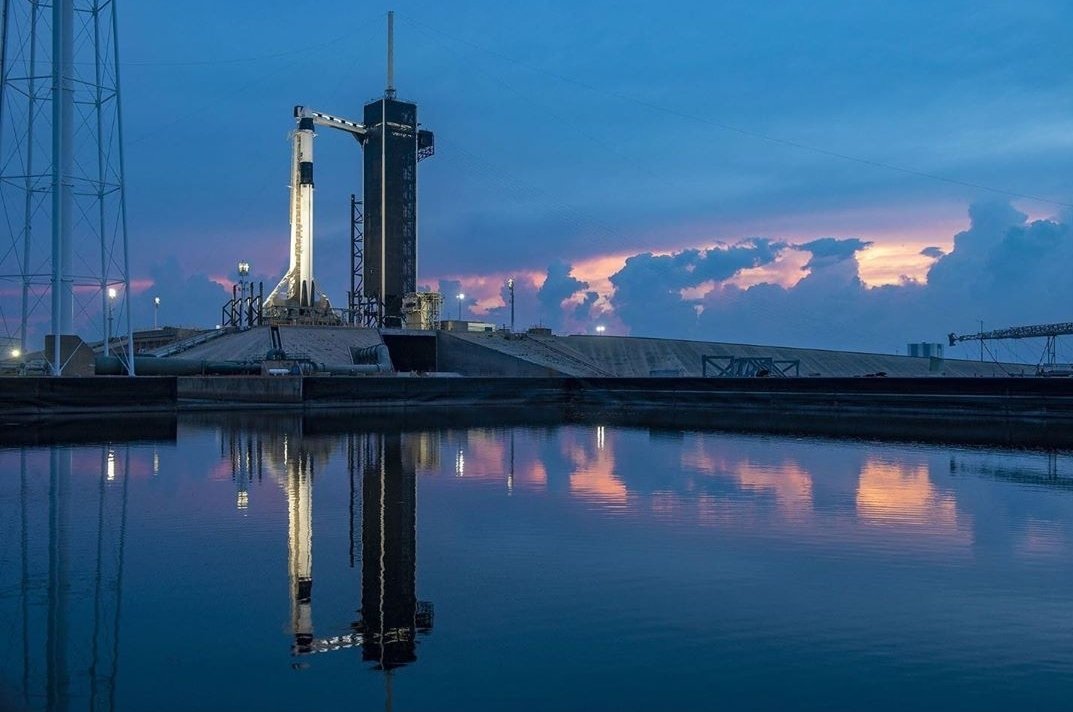 MitichiPreda's tweet photo. Inspirational. It is possible. Everything is possible. @SpaceX @NASA #spacex #nasa #space #inspiration #future https://t.co/nkegG3SYCt