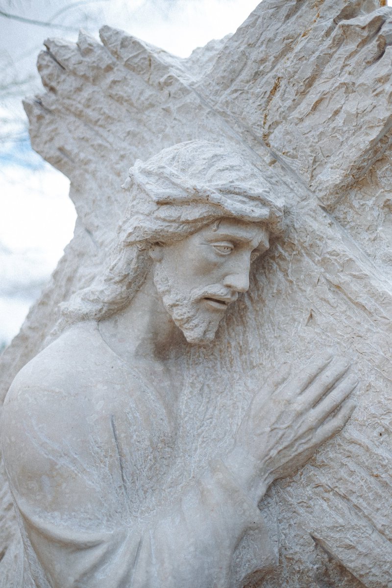 LuanaHelenaAS's tweet photo. Modelo e guia para humanidade. #Jesus #gratidão https://t.co/bWRGHu71vs