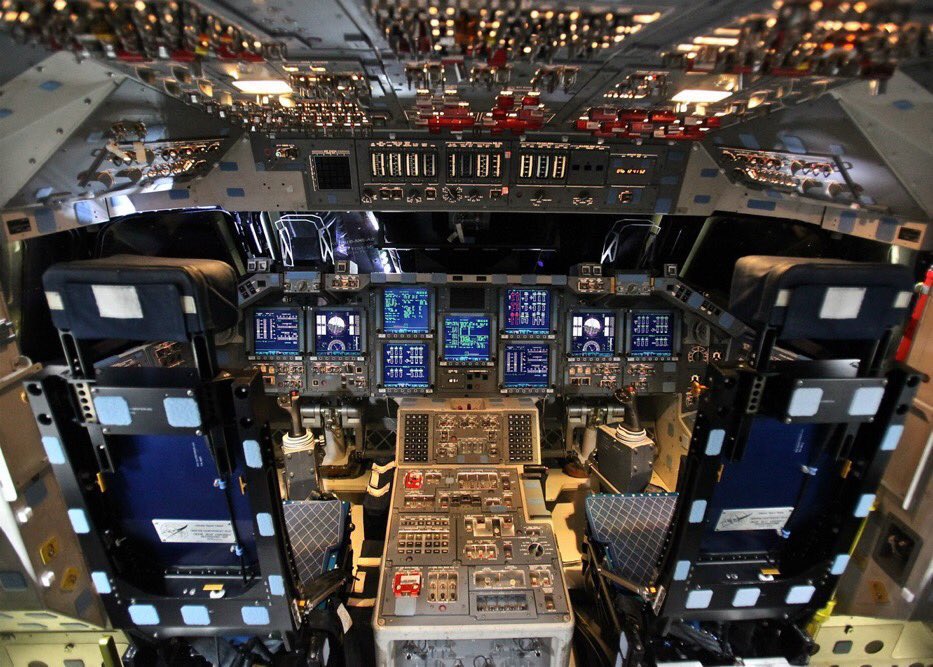 EnggKatta's tweet photo. Cockpits of Endeavour and Spacex Shuttle  #ElonMusk #SpaceX #LaunchAmerica https://t.co/gxx875qX3O