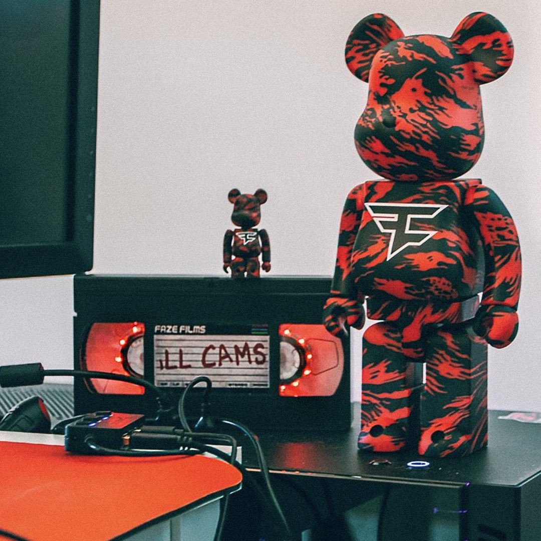 Faze Clan x Bearbrick 1000% Review 