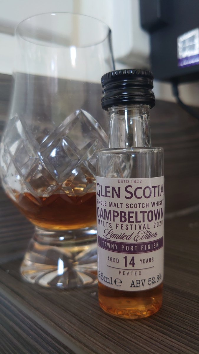 dnisbet250's tweet photo. Dram 151 of #Whisky366
@SummertonClub #SWCF
@GlenScotiaMalts #Festival2020
Raspberry and redcurrants with lovely port hints coming thru.
Sweet, fruity with light smoke and long lasting.
9.25
#BuyADram Yes
#BuyABottle Yes https://t.co/naUk7D14aB