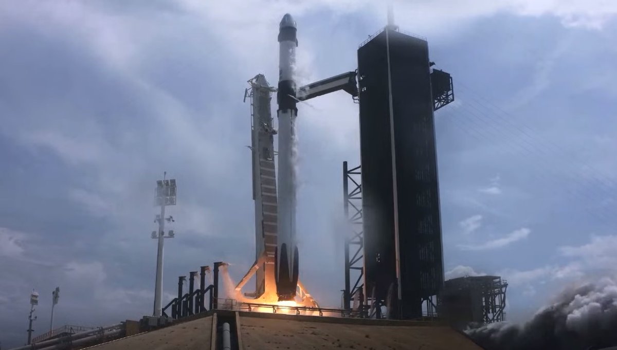 SideralCaravela's tweet image. caravela sideral: SpaceX, has reopened the doors of space to US astr... caravelasideral.blogspot.com/2020/05/spacex…