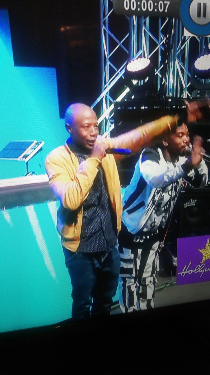 Retweet if u were happy to see Mzambiya on stage 😭😭🙌🏾🔥🔥

Thank you DJ Cleo, with #GalaxyA31 <a href="/SamsungMobileSA/">Samsung Mobile SA</a>
#LockdownHouseParty