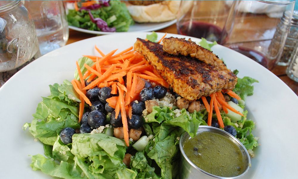 VisitStA's tweet photo. While #vacations can be synonymous with overindulging, they don’t have to be. It helps when you’re visiting a place that caters to a #healthy lifestyle. #StAugustine happens to be a #historicdestination filled with an abundance of #healthyoptions.

https://t.co/gV7HgqOIlm https://t.co/kwnXAc6XZc
