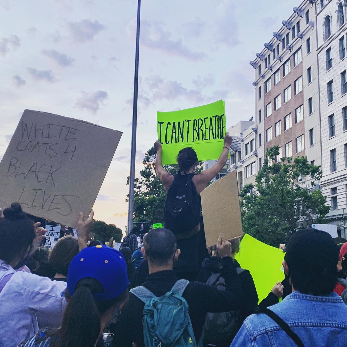ldixonreports's tweet photo. Scenes from a peaceful #oaklandprotest. #BlackLivesMatter #JusticeForGeorgeFloyd #JusticeforBreonnaTaylor #JusticeforAhmaudArbery https://t.co/p6lwm2aHB3