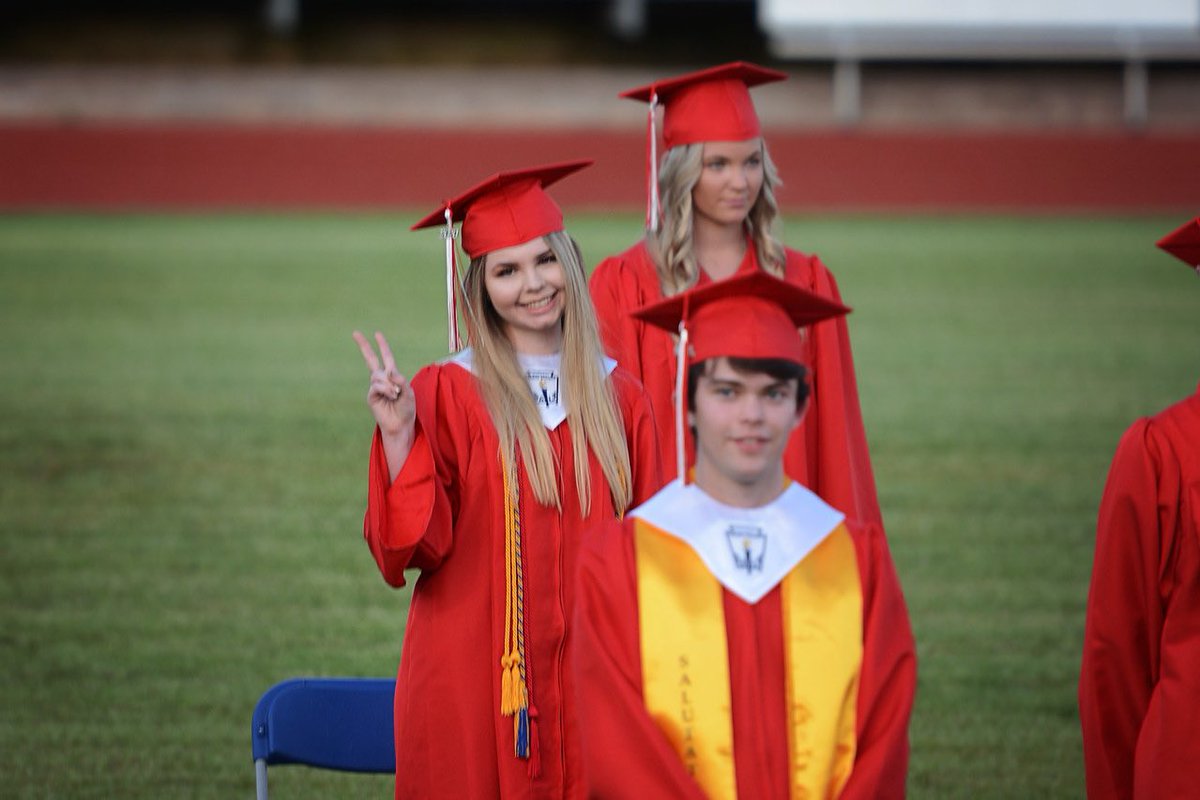 trinityshipp_'s tweet photo. peace out hhs ❤️ https://t.co/Rdp1igodvQ