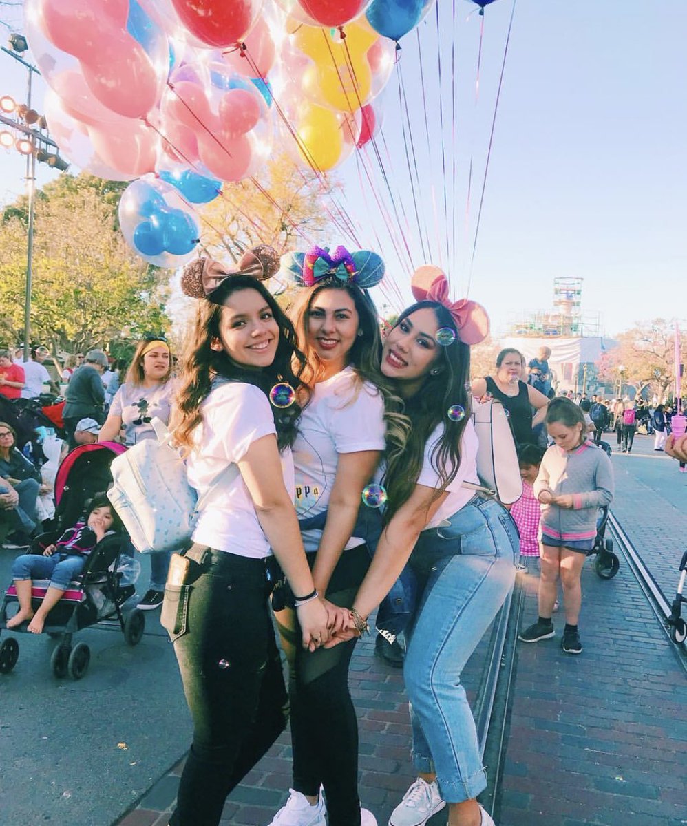 Dreaming of days like these ✨✨ Can’t wait to make more memories with our sisters!💭 💫 #sigmakappacsuf #csuf24 #csuf2024