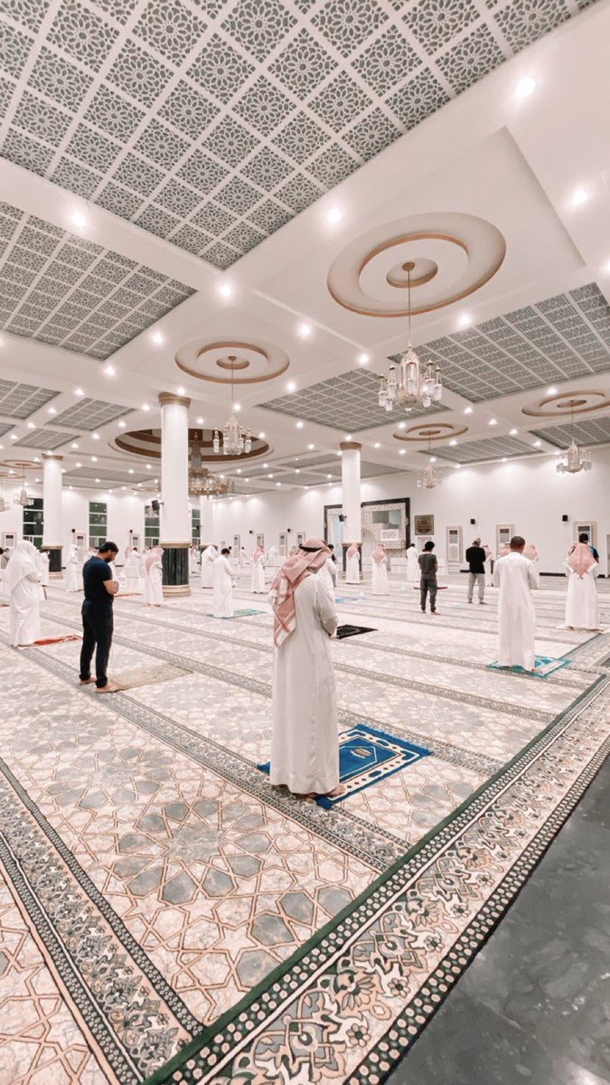 DefinitelyAbdu's tweet image. متباعدين بالأجساد وبسجده لله أقرب..
الحمدلله على عودة الحياة❤️
 #صلاه_الفجر