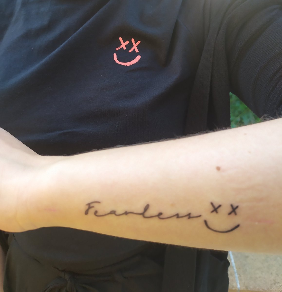 GottaGetOut__'s tweet photo. In honor of me, my mental health and @Louis_Tomlinson I did something today 😍 https://t.co/e6ezu8q05D