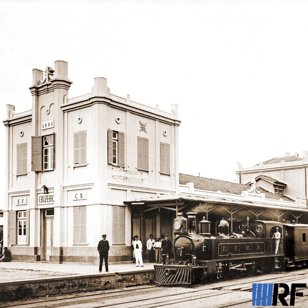 Estação Ferroviária de Cruzeiro - S.P (1895) 

#trem #trens #mobilidadeurbana #transporteeficiente #ferroviarias #ferroviarios #trilhos #estacaoferroviaria #rail #railway #nostrilhos #sobretrilhos #trilhosdetrem #instarail #obrasilqueeuquero #lobbyferroviário #obrasilprecisamudar