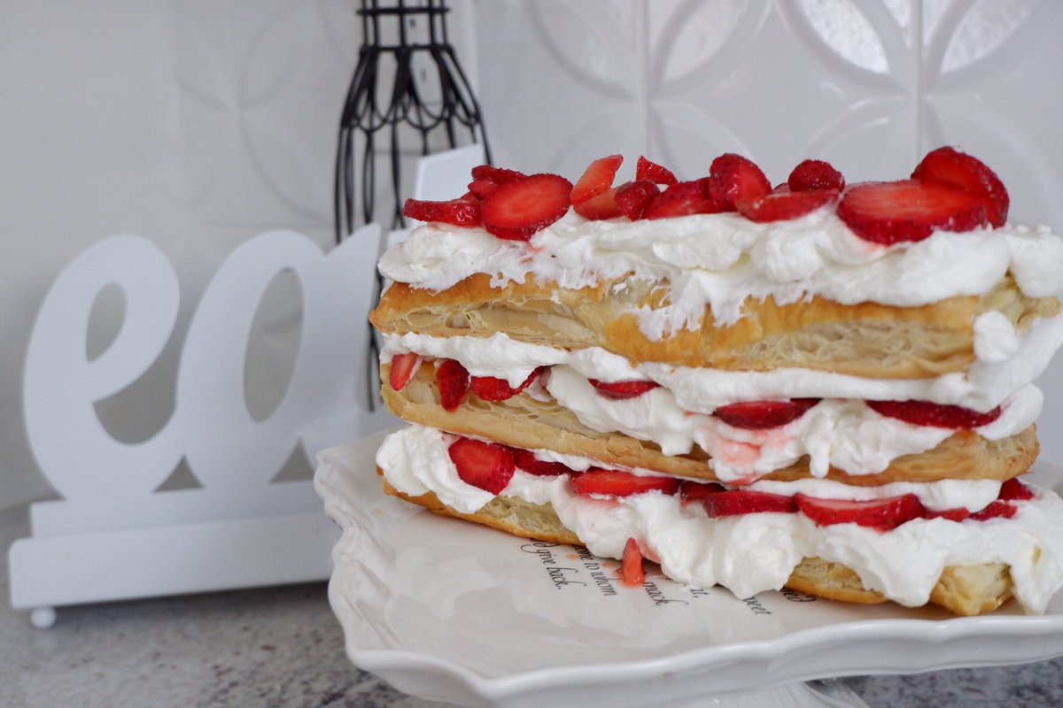 YellowKels's tweet photo. Homemade Summertime Berry Deliciousness. @driscollsberry   #BerryTogether #Sweepstakes https://t.co/cpinGwBRPw