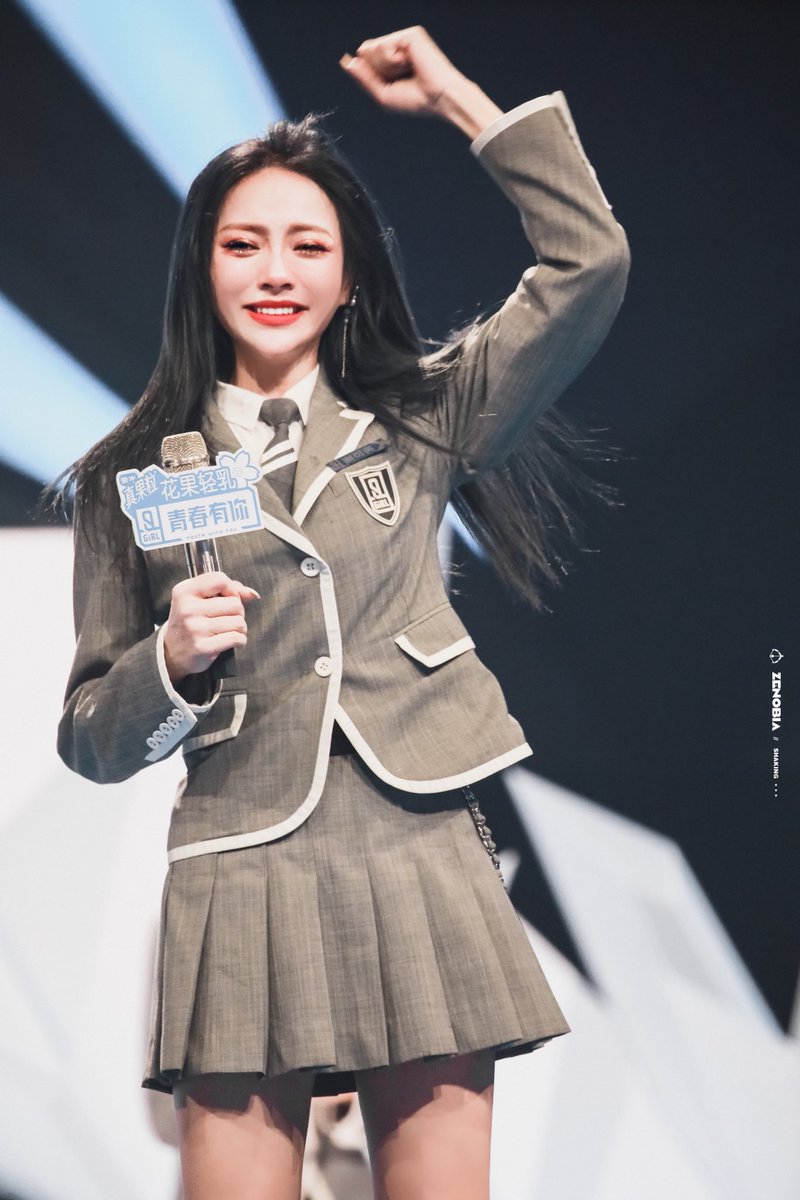 keyinbub's tweet photo. Everything went by so fast all I could say is that the Keyin Nation is proud of you😍😍 You finally made it baobei 😭😭
#XieKeyin #ShakingChloe #Shaking #KEYIN #CheerForShaking #YouthWithYou_Finale #YouthWithYou2 #qcyn2 #YouthWithYou_DebutNight #谢可寅 https://t.co/d2ifmdqt6T