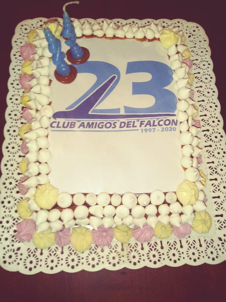 ClubdelFalcon's tweet photo. Cumple 23 del @ClubdelFalcon https://t.co/ZfROfJfBBC