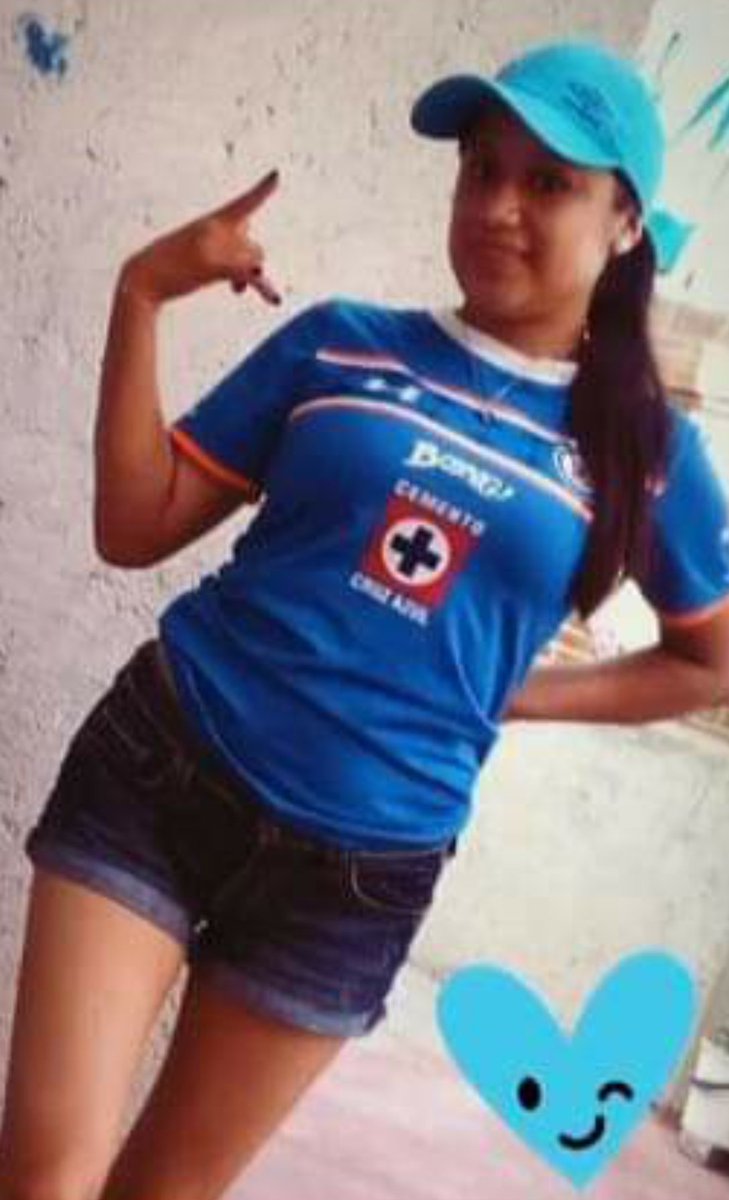 AzulBellezas's tweet photo. Feliz cumpleaños a la bellísima y azul hasta la muerte @chayitosamaris1 
Que la pases divino Rosario!
Felicidades!🎁🎂⚘🎉🎉🎉
Síguela y felicitala! https://t.co/NnR70KbfBI