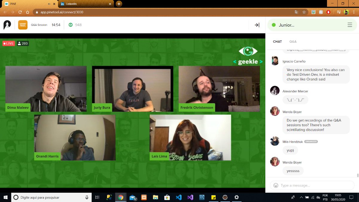 laislima_dev's tweet photo. I can't explain how I'm feeling right now, this was my first international talk in the Node Global Summit, and I'm very very veeeery happyyyyy! 
thanks @GeekleOfficial for the opportunity and to all my friends of the brazilian tech communities!

#NodeGS #node #nodeSummit https://t.co/GRBwpt0WSH