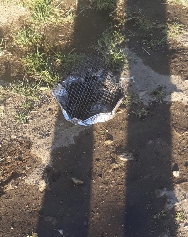 WYP_KirkRural's tweet image. Our officers 👮‍♀️ and West Yorkshire Fire 🚒 have attended Digley Reservoir earlier this evening  .. please please do not have BBQS at our Local Beauty Spots!!!! or anywhere else other than your garden this is what happens!!Thankyou 👌🙏🏼

#Lockdown 
#Stayhome